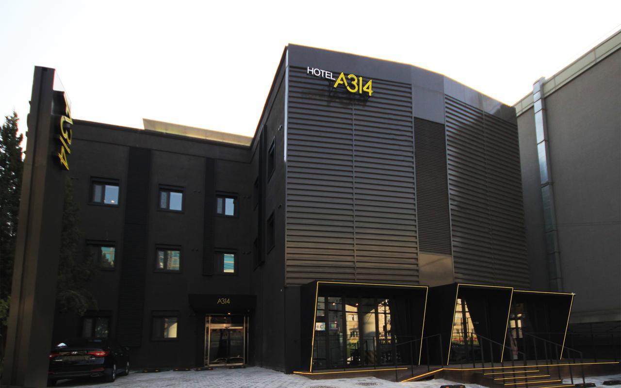 A314 Hotel Seoul Bagian luar foto