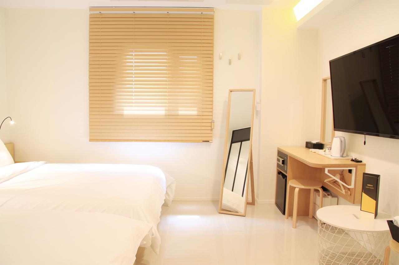 A314 Hotel Seoul Bagian luar foto