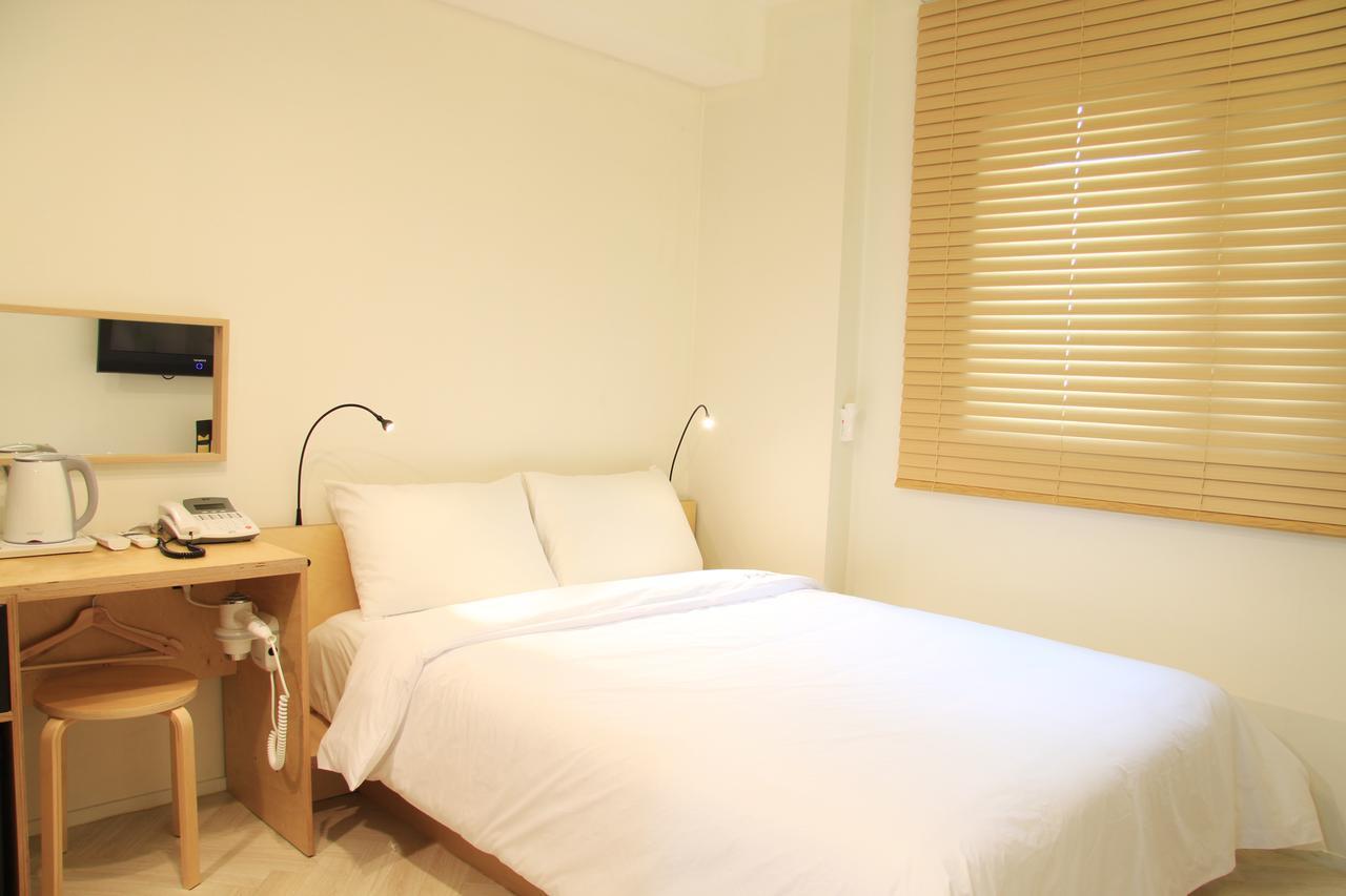 A314 Hotel Seoul Bagian luar foto