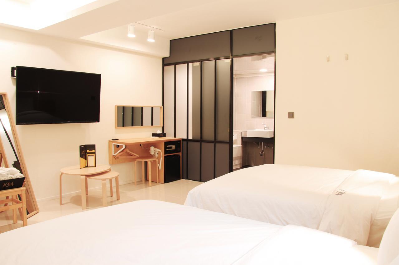 A314 Hotel Seoul Bagian luar foto