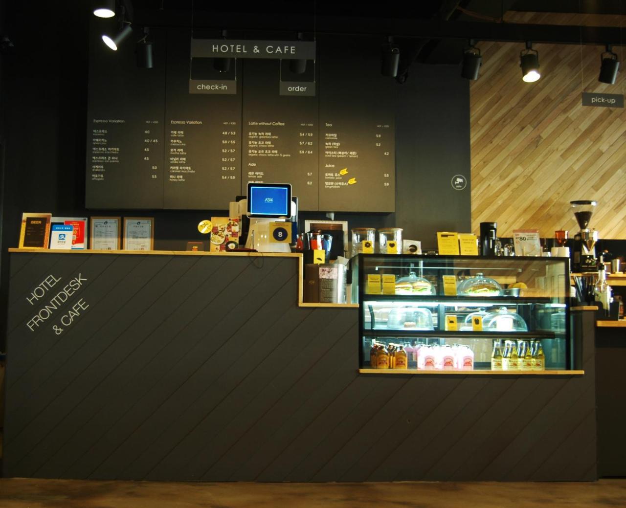A314 Hotel Seoul Bagian luar foto